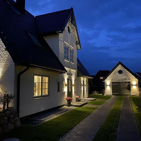 Neu! Ferienhaus Litj Horsa Hoog - Luxus, Lage, Leichtigkeit Mit Wellenrauschen In Wenningstedt Sylt Exterior photo